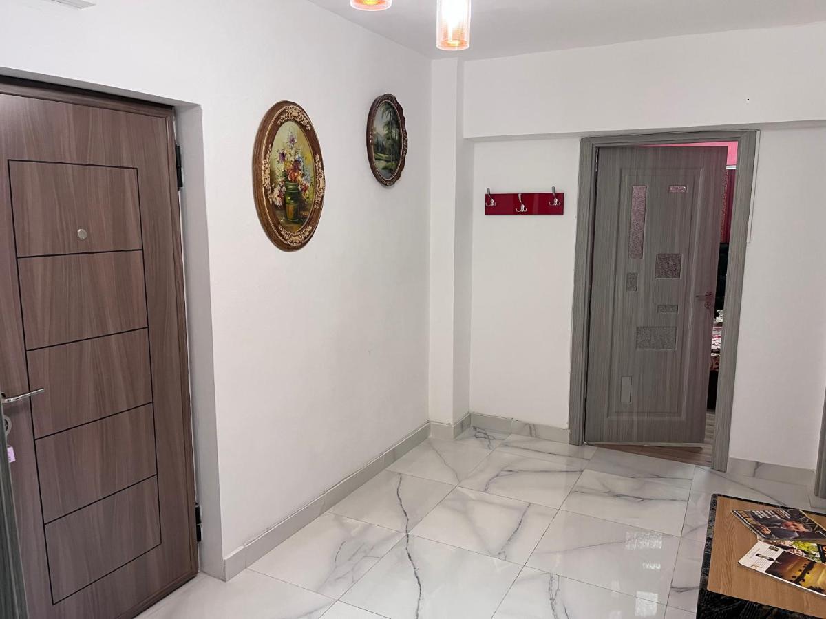 Apartament In Centrul Orasului Bacău Exterior photo