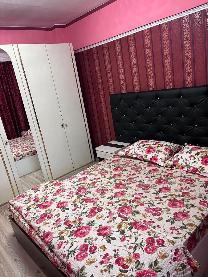 Apartament In Centrul Orasului Bacău Exterior photo